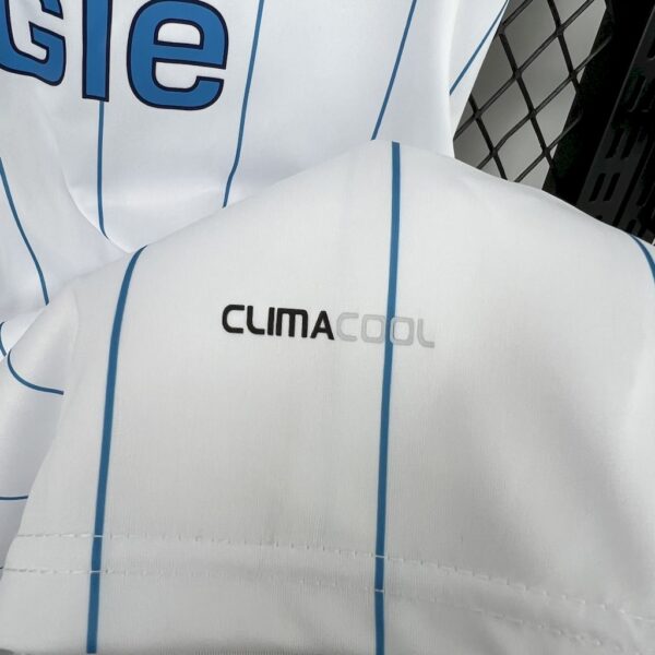 Olympique Marseille 2009/10 Home Retro Jersey - Image 7