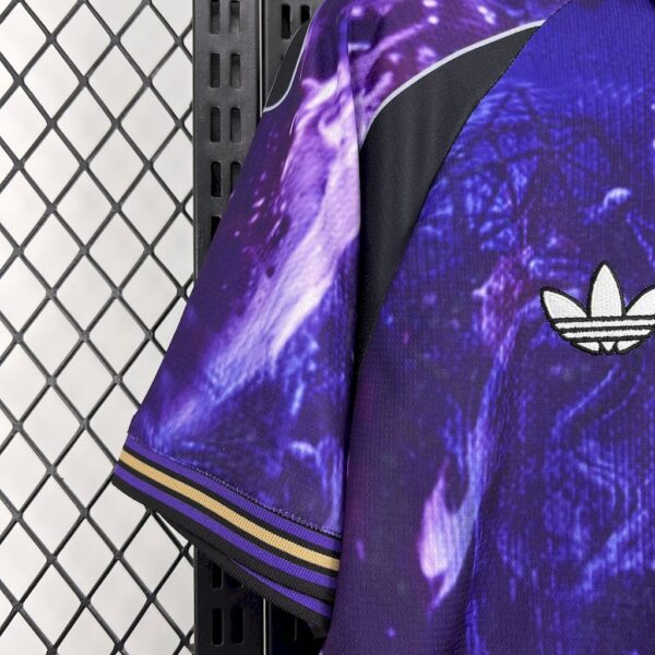 Manchester United 2025/26 Special Edition Purple Jersey - Image 8