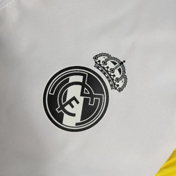 Real Madrid 2023-24 Windbreaker - Image 2