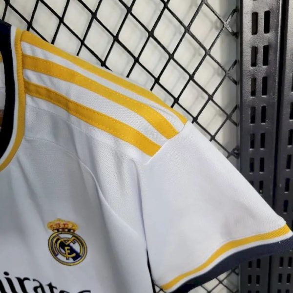 Real Madrid 2023/24 Home Womens Jersey - Image 4