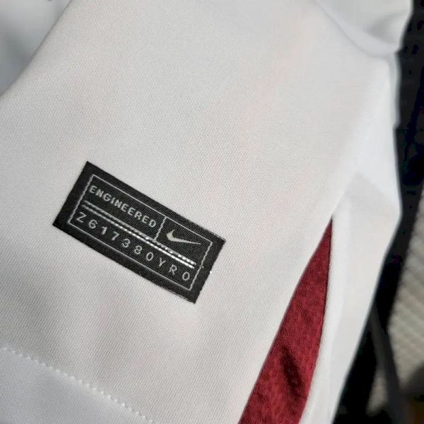 Paris Saint-Germain 2023/24 Pre-Match Training Jersey White - Image 5