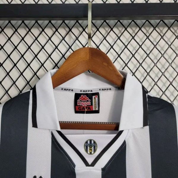 Juventus 1995/96 Home Retro Jersey - Image 7