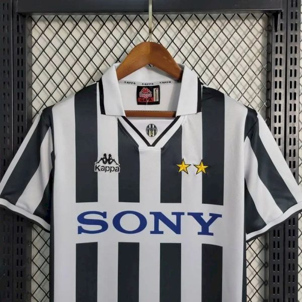 Juventus 1995/96 Home Retro Jersey - Image 4