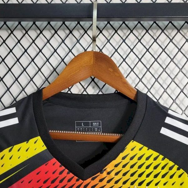 Benfica 2023/24 Pre-Match Training Jersey - Image 6