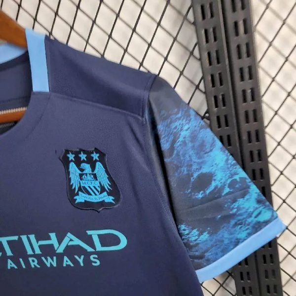Manchester City 2015/16 Away Retro Jersey - Image 5