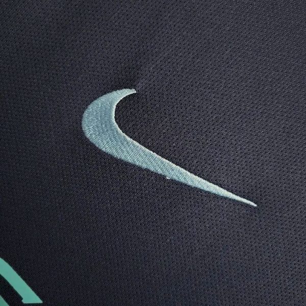 Manchester City 2015/16 Away Retro Jersey - Image 3