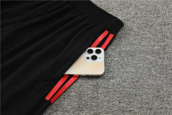 Manchester United 2023/24 Training Adult Jersey+Short 14001 - Image 4