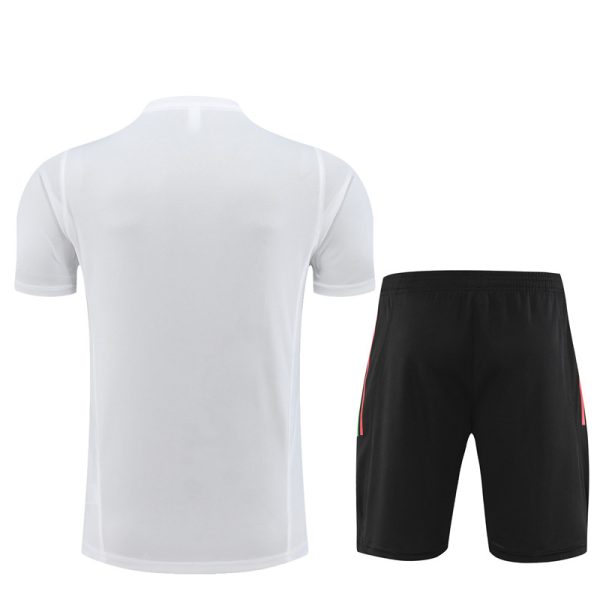 Manchester United 2023/24 Training Adult Jersey+Short 14001 - Image 2