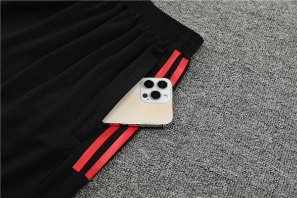 Manchester United 2023/24 Training Adult Jersey+Short 14001 - Image 4