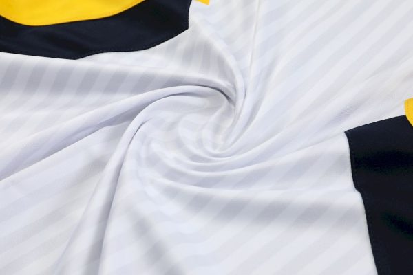 Real Madrid 2023/24 Training Adult Jersey+Short 418 - Image 3