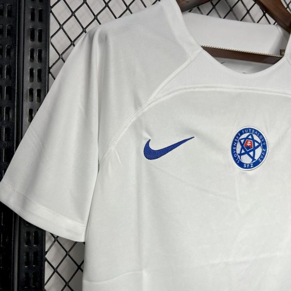 Slovakia 2024/25 Euro Away Jersey - Image 4
