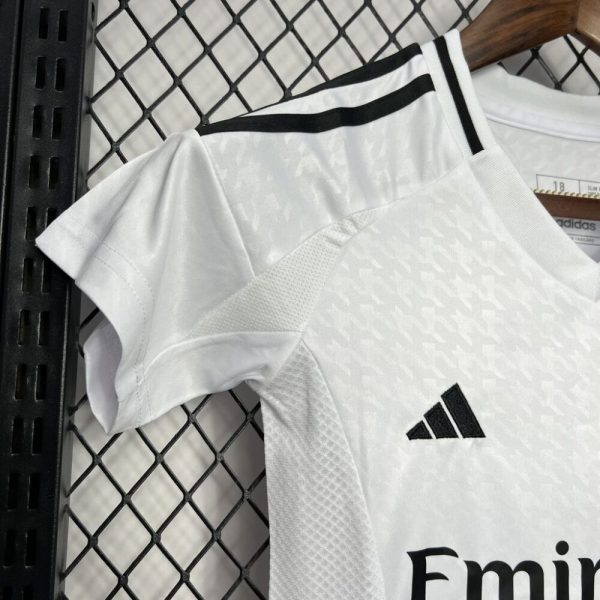 Real Madrid 2024/25 Home Kids Kit - Image 4