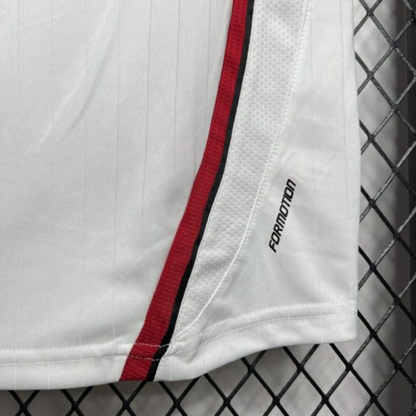 Ac Milan 2006/07 Away Retro Jersey - Image 4