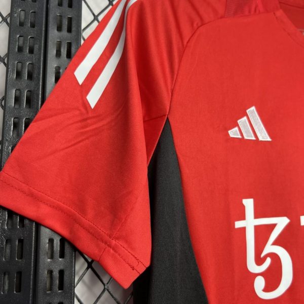 Manchester United 2024/25 Red Pre-Match Training Jersey - Image 4