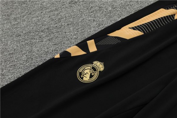 Real Madrid 2024/25 Half-Zip Adult Sweater+Pant 14001 - Image 4