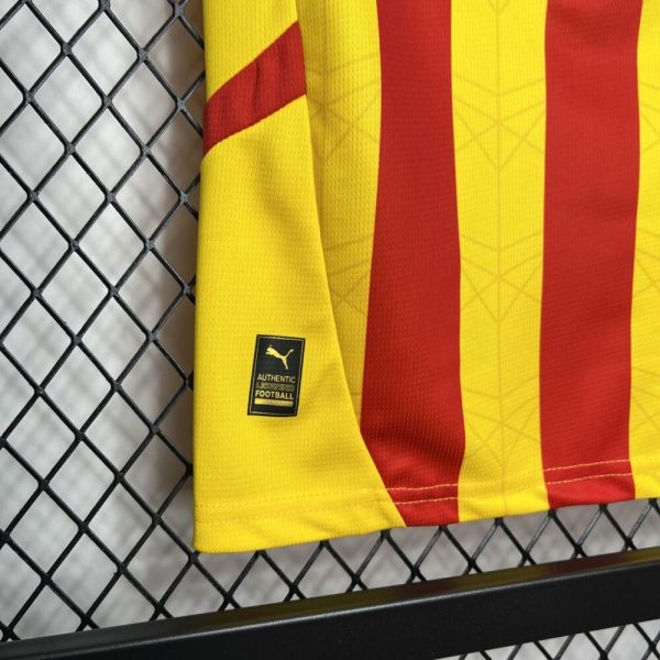 Rc Lens 2024/25 Home Kids Kit - Image 3