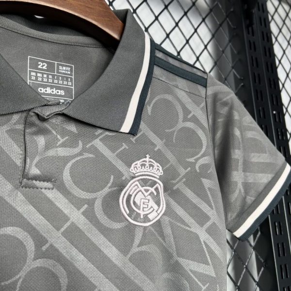 Real Madrid 2024/25 Third Kids Kit - Image 5