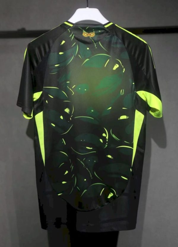 Real Madrid 2024/25 Teenage Mutant Ninja Turtles Edition Player Version - Image 8