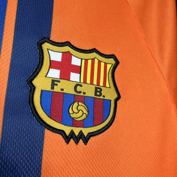 Barcelona 1997/98 Away Retro Jersey - Image 5