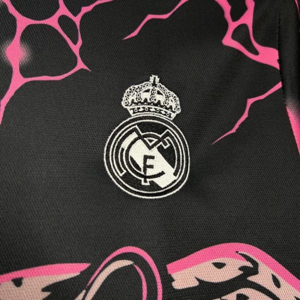 Real Madrid 2024/25 Special Edition Purple Jersey - Image 4