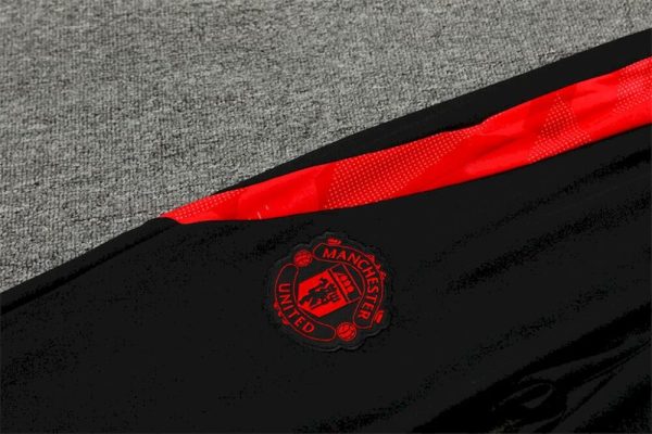 Manchester United 2024/25 Half-Zip Adult Sweater+Pant 14001 - Image 3