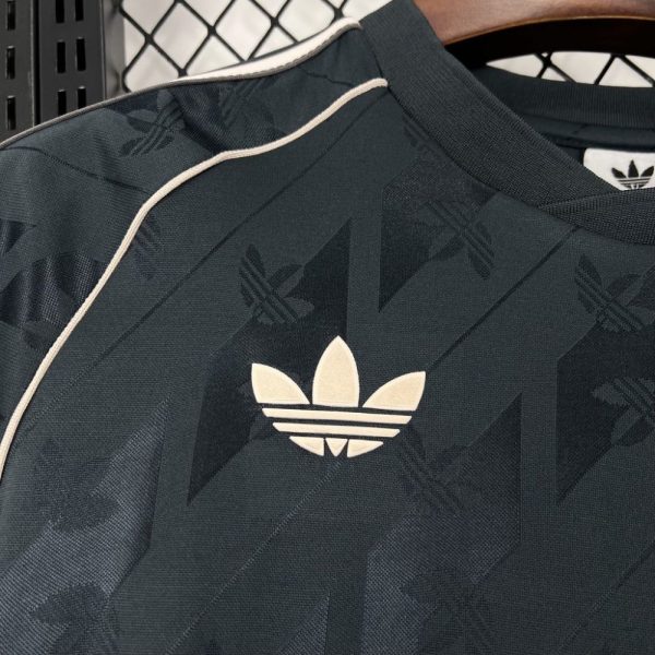 Real Madrid 2024/25 Special Edition Black Jersey - Image 6
