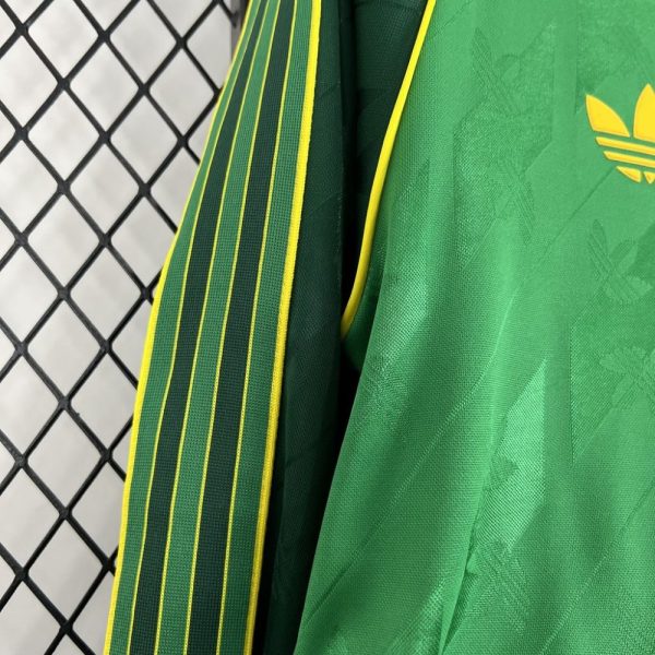 Celtic 2024/25 Special Edition Long Sleeves Retro Jersey - Image 9