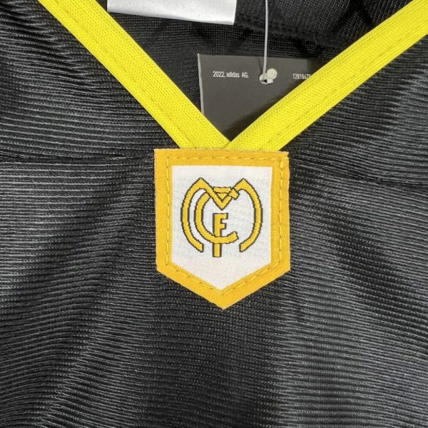 Real Madrid 1998/99 Away Long Sleeves Retro Jersey - Image 9