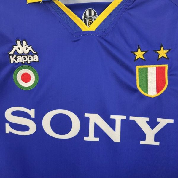 Juventus 1995/96 Away Retro Jersey - Image 6
