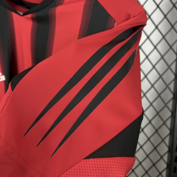 Ac Milan 2004/05 Home Retro Jersey - Image 3