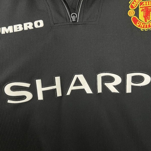 Manchester United 1998/99 Away Retro Jersey - Image 6