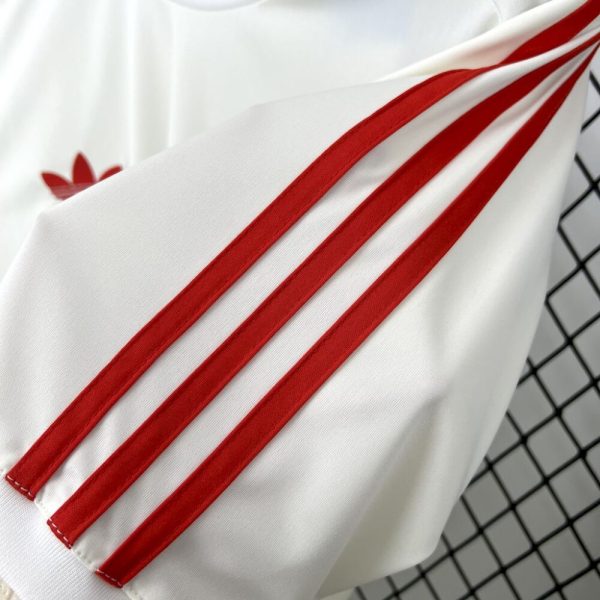 Manchester United 2024/25 Special Edition White Jersey - Image 3