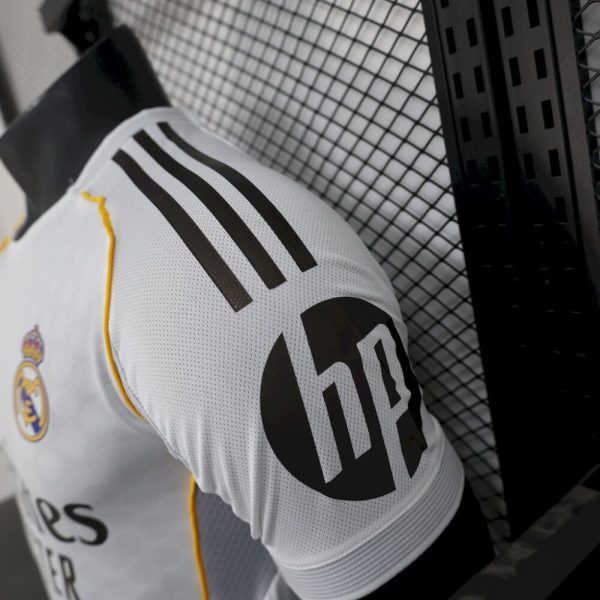 Real Madrid 2025/26 Home Jersey Player Version - Image 5