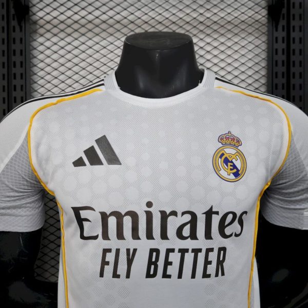 Real Madrid 2025/26 Home Jersey Player Version - Image 4