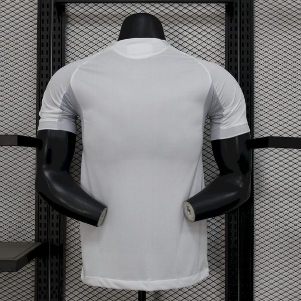 Real Madrid 2025/26 Home Jersey Player Version - Image 2