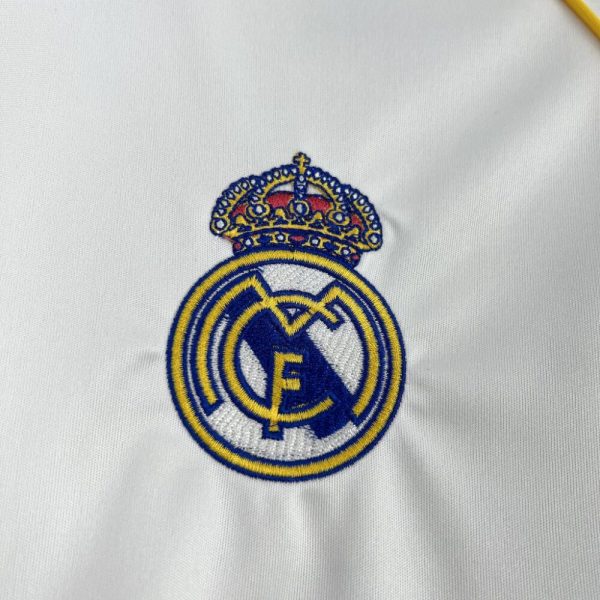 Real Madrid 2025/26 Home Jersey - Image 8