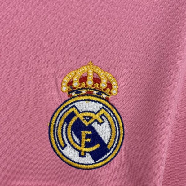 Real Madrid 2025/26 Pink Special Edition Jersey - Image 4