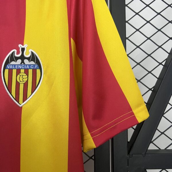 Valencia Cf 1980/81 Away Retro Jersey - Image 6
