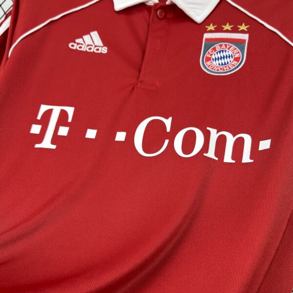 Bayern Munich 2005/06 Home Retro Jersey - Image 6
