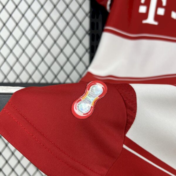 Bayern Munich 2007/08 Home Retro Jersey - Image 7