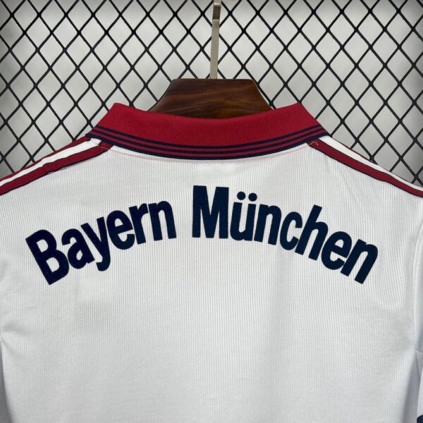 Bayern Munich 1998/00 Home Retro Jersey - Image 3