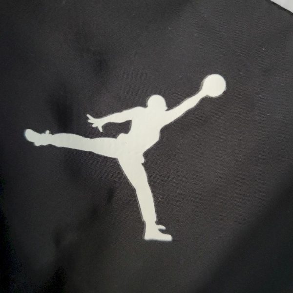Paris Saint-Germain 2023-24 Windbreaker - Image 4
