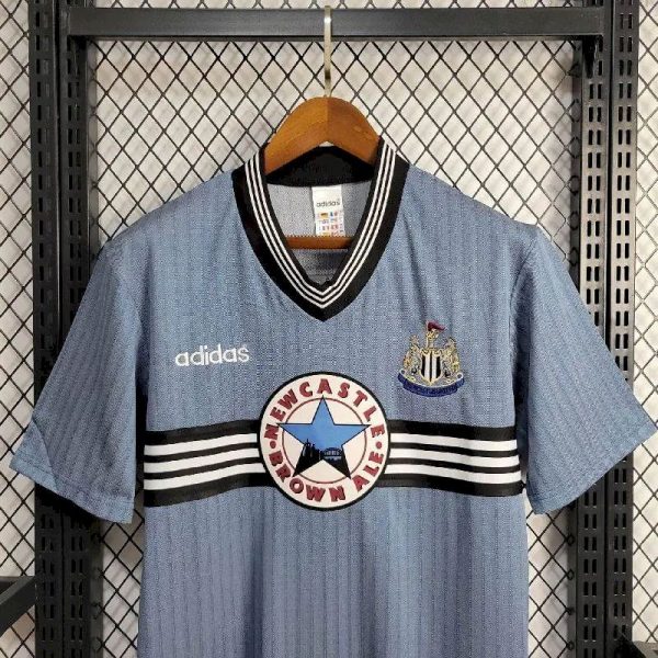 Newcastle United 1996/97 Away Retro Jersey - Image 9