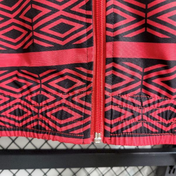 Flamengo 2023-24 Windbreaker - Image 9