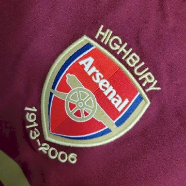 Arsenal 2005/06 Home Long Sleeve Retro Jersey - Image 5