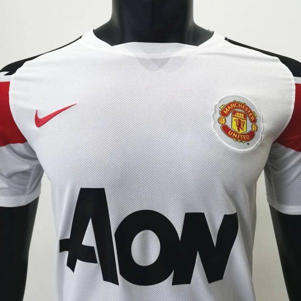 Manchester United 2010/11 Away Retro Jersey - Image 2