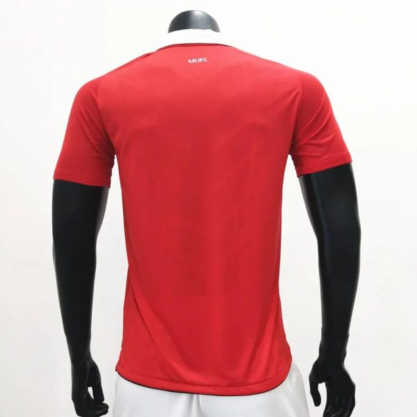 Manchester United 2010/11 Home Retro Jersey - Image 4