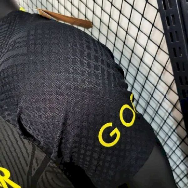 Paris Saint-Germain 2023/24 Training Clothes Jersey Player Version - Image 4