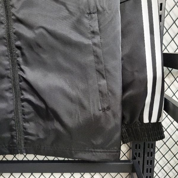Flamengo 2023-24 Windbreaker - Image 4
