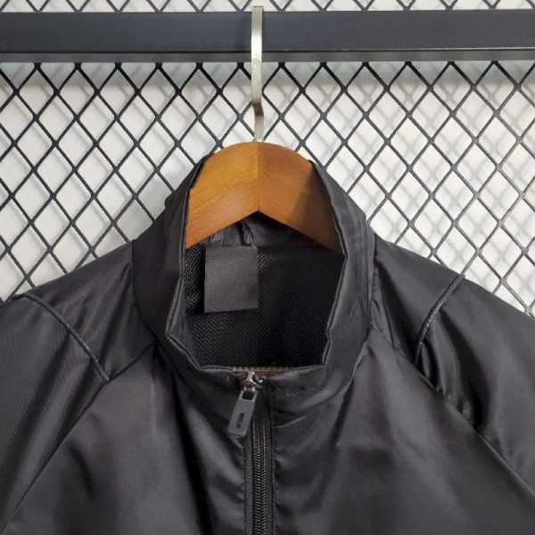 Manchester United 2023-24 Windbreaker - Image 4